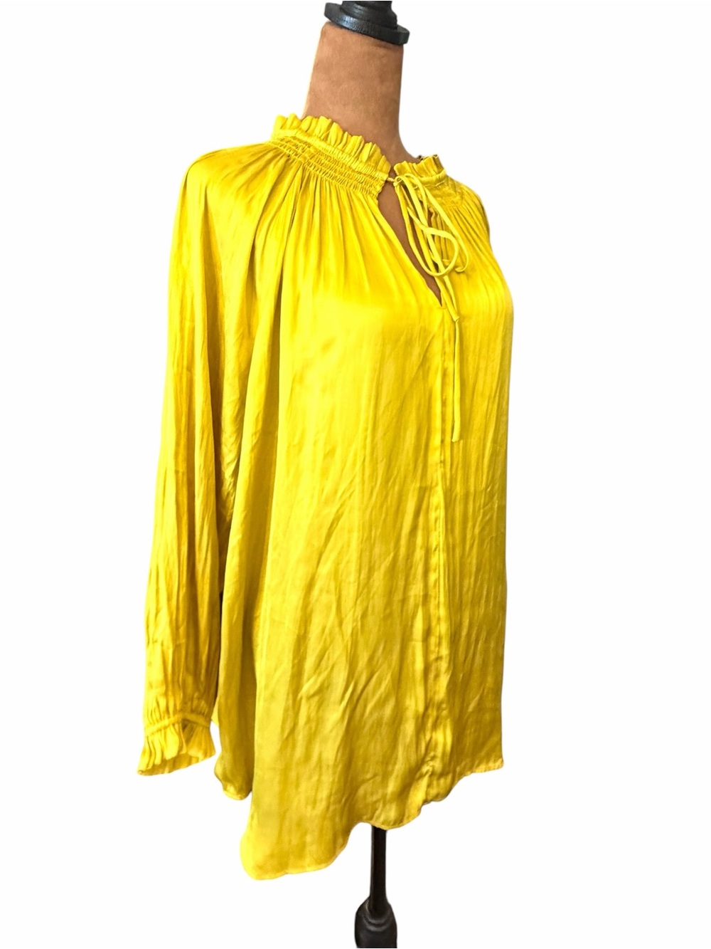 Chelsea & Theodore Womens Long Sleeve Satin Blouse Top Yellow Chartreuse Size 1X
